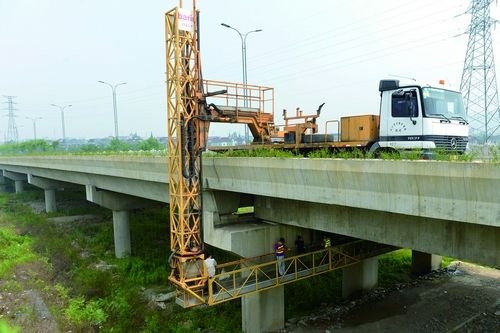 道路桥梁裂缝4大原因解析